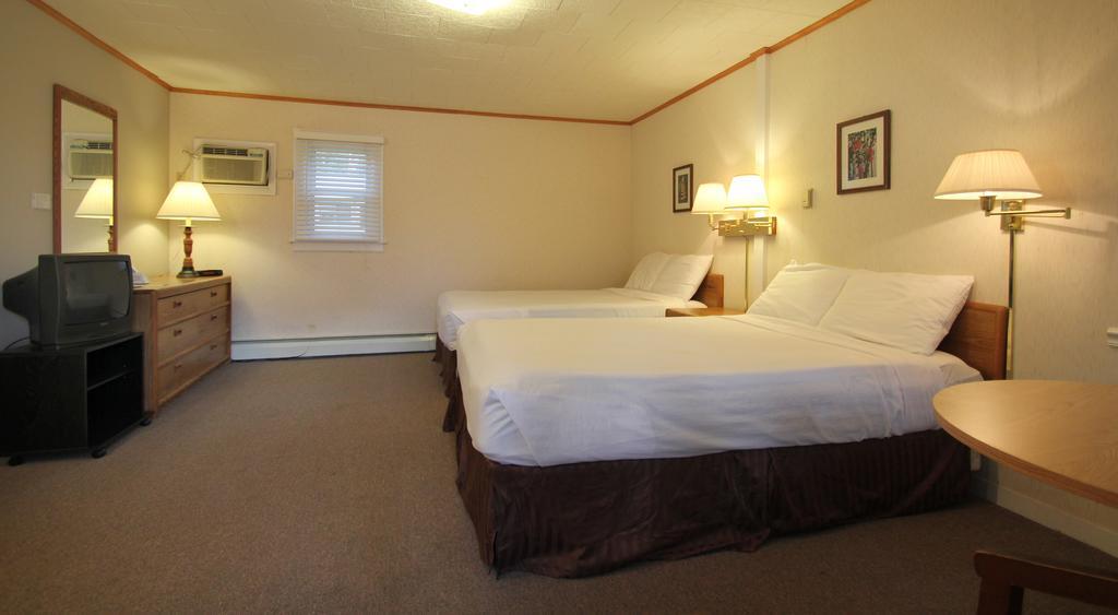Maple Leaf Motel リトルトン エクステリア 写真