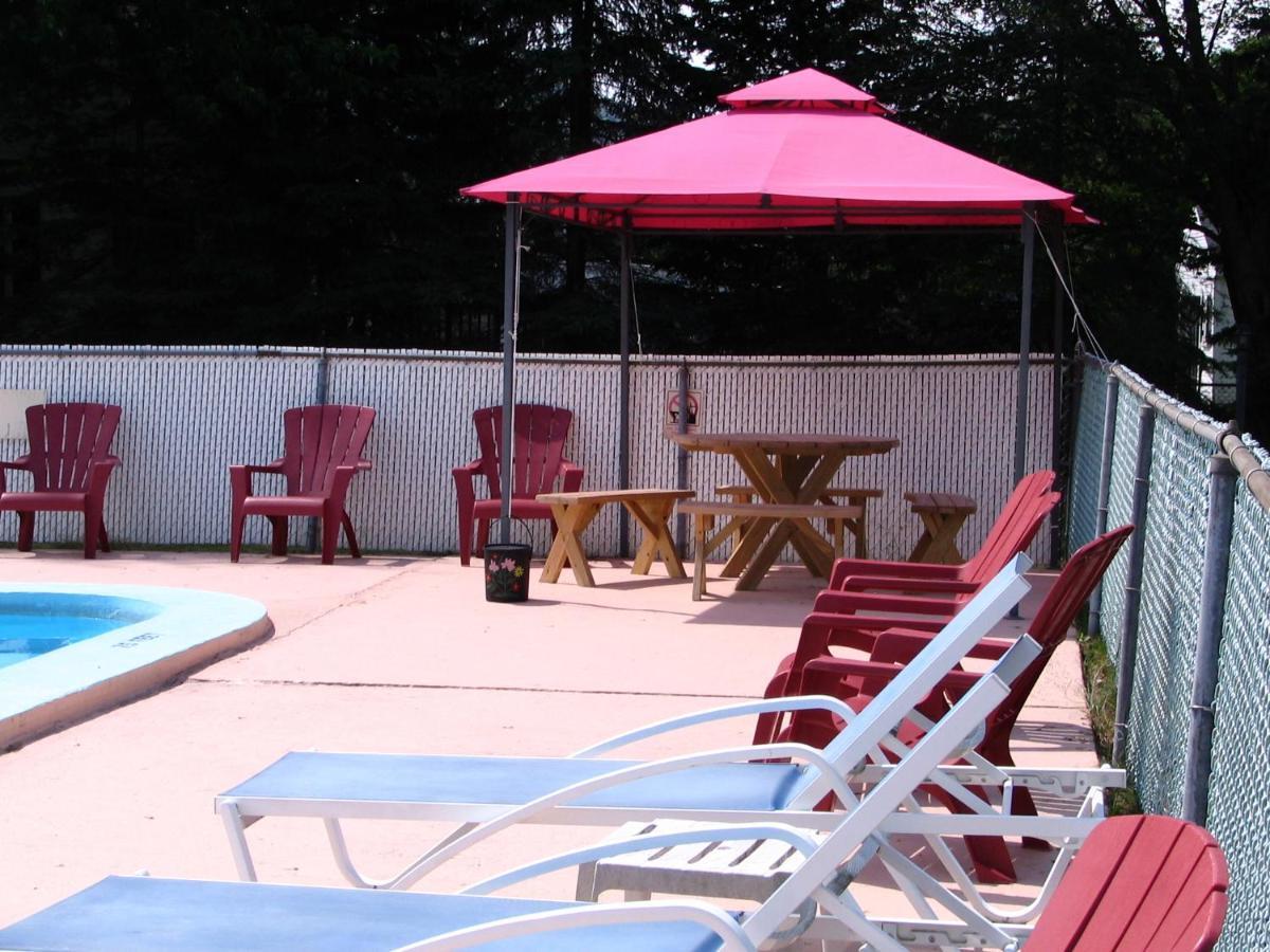 Maple Leaf Motel リトルトン エクステリア 写真
